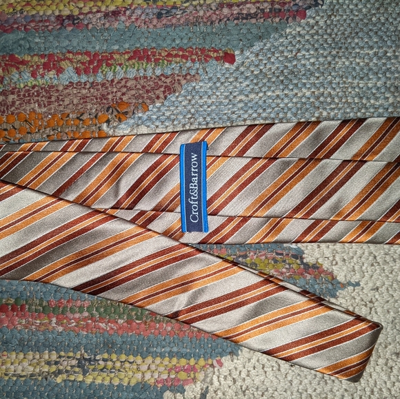Silk Tie - Picture 2 of 4